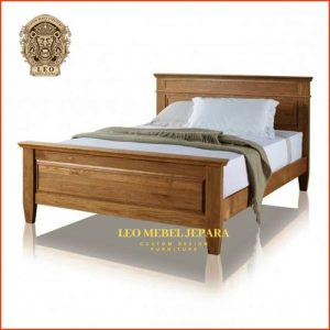 tempat tidur kayu 4 kaki