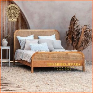 tempat tidur kayu kombinasi rattan asli