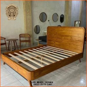 tempat tidur minimalis dari kayu jati