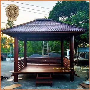 Gazebo Dari Pohon Kelapa