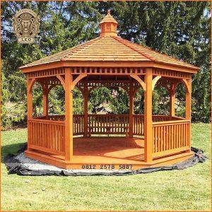 Gazebo Kayu Minimalis Segi 8