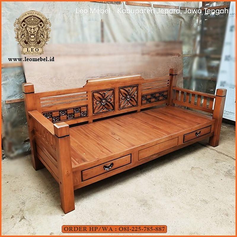 Kursi Bangku Panjang Dari Kayu Leo dari Leo Mebel Jepara