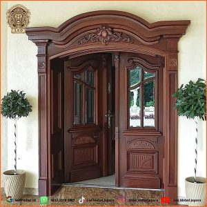 Kusen Pintu Jati