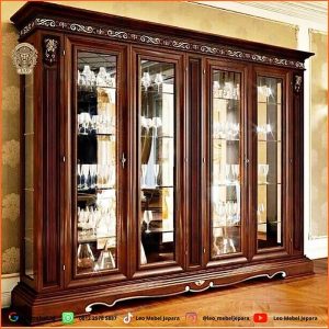 Lemari Hias Minimalis 4 Pintu