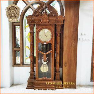 Lemari Jam Hias Junghans