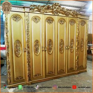 Lemari Pakaian 6 Pintu Mewah
