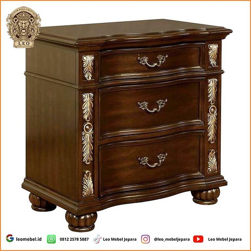 Meja Nakas Kayu Ukir Jati
