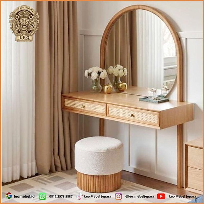 Meja Rias Minimalis Dari Kayu Kombinasi Rattan Asli