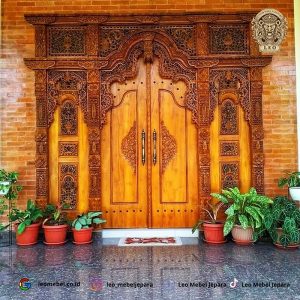 Pintu Gebyok Ukir Jati