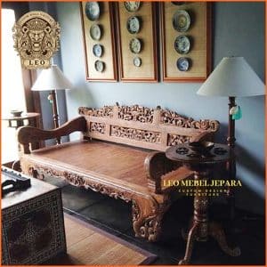Risban Kayu Jati Ukir Berkualitas