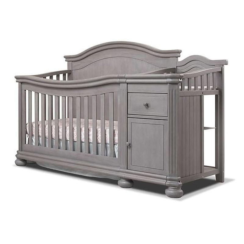 Tempat Tidur Bayi