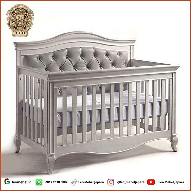 Tempat Tidur Bayi Baru Lahir
