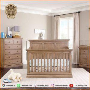Tempat Tidur Bayi Kayu