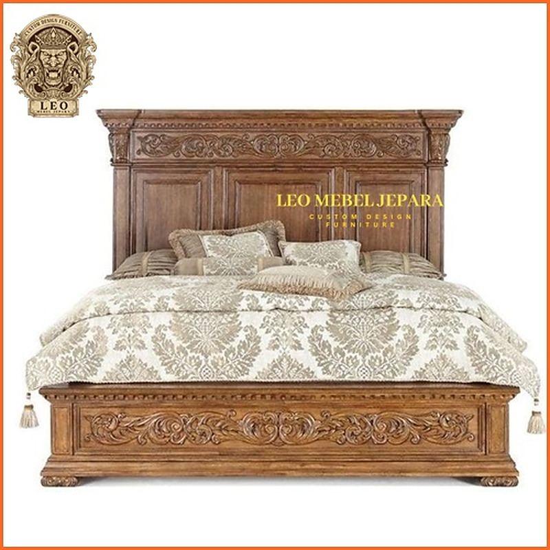 Tempat Tidur Kayu Jati Klasik Natural dari Leo Mebel Jepara
