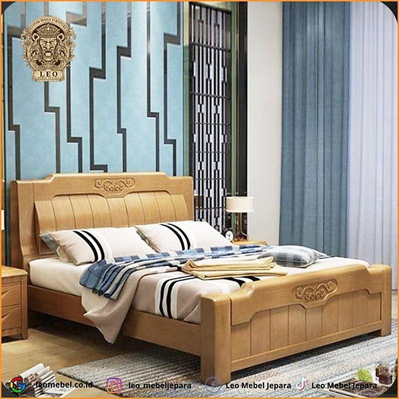 Tempat Tidur Kayu Minimalis Solid
