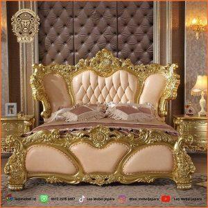 Tempat Tidur Mewah Ukir Kayu Jati Berkualitas